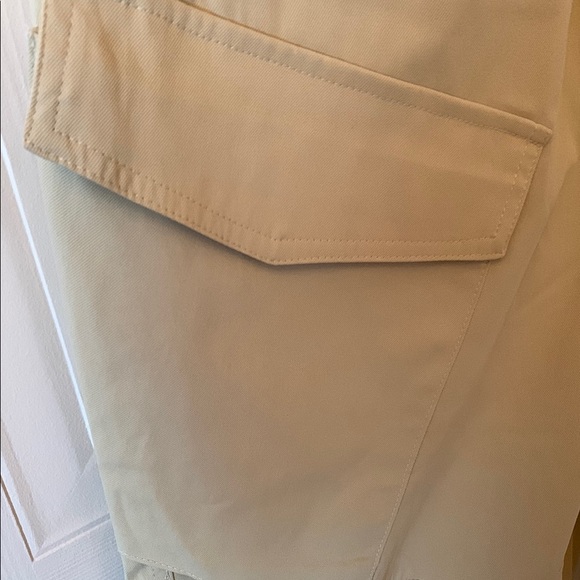 Cream Wide Leg Pants with Elastic Waistband and Relaxed Fit - Picture 5 of 7